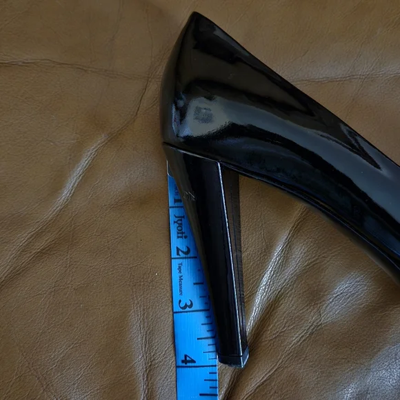 Louis Vuitton Patent Leather Open-Toe Luxury Pump Heels Size 7.5 US (Worn 2x) - Picture 16 of 16